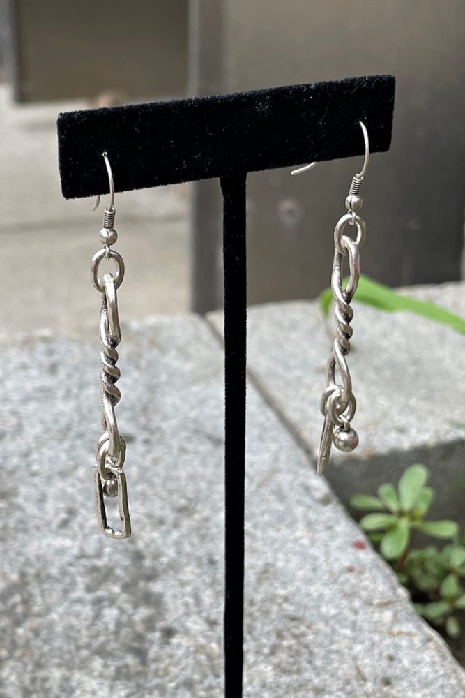 earrings -twist